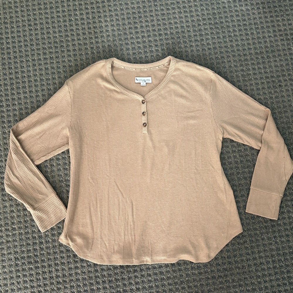 Koolaburra Tan Long Sleeve Ribbed Top and Pants Lounge Set